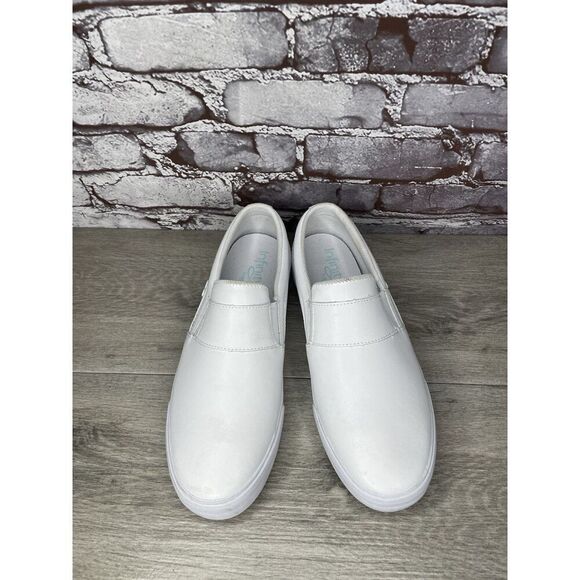 Infinity By Cherokee White Leather Slip Resistant Slip On Shoes Women 10M US/42 - Picture 2 of 16